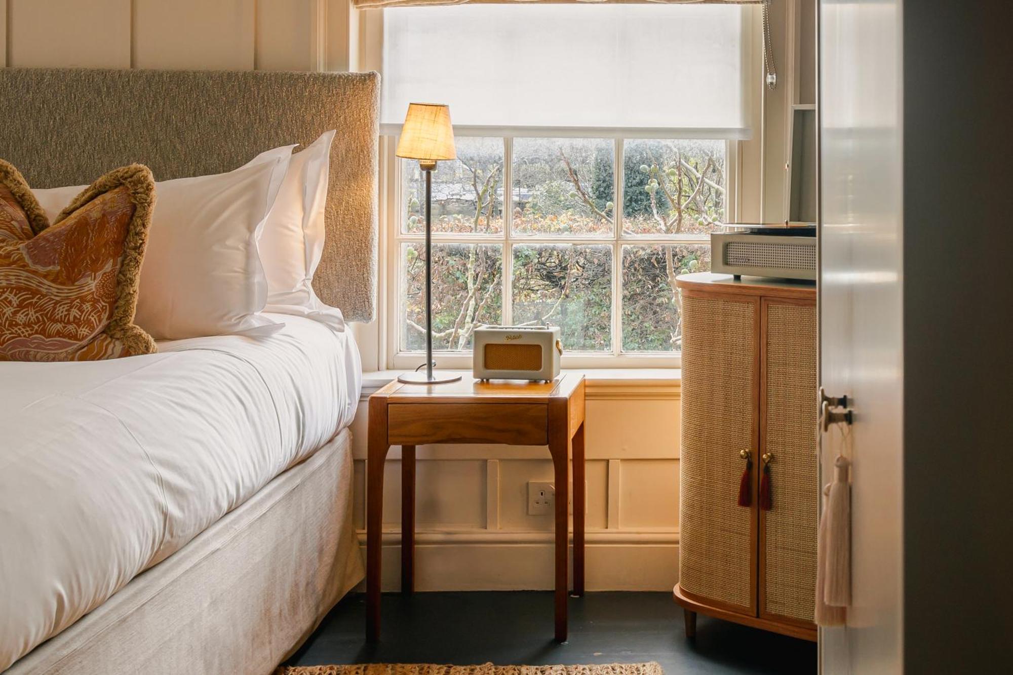 Coach House Guest Room,1758262144:JPEG